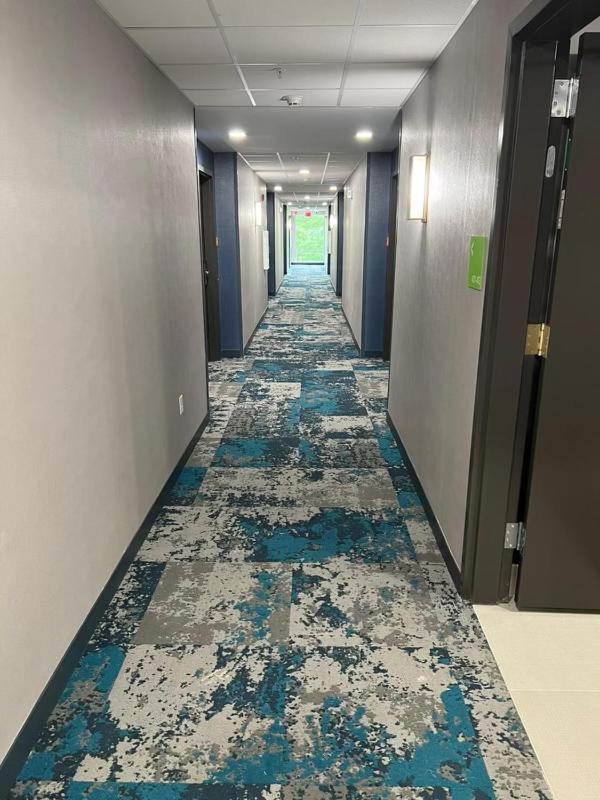 La Quinta Inn & Suites By Wyndham Manchester - Arnold Afb Exterior photo